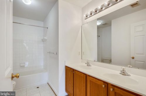 13109 Shinnecock Dr, Silver Spring MD 20904-7319 exterior