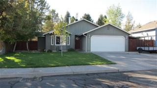 1669 Heavenly Dr, Bend, OR 97701-8189