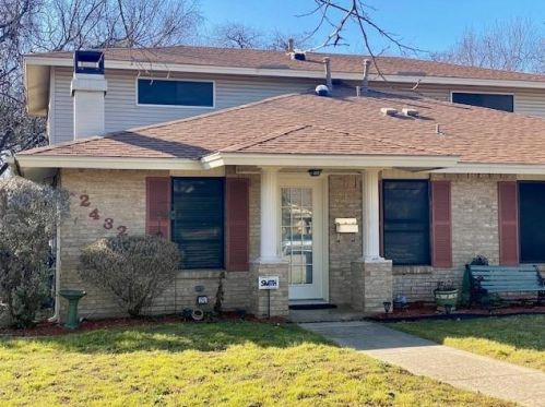 2432 Woodoak Ct, Irving TX  75060-5047 exterior