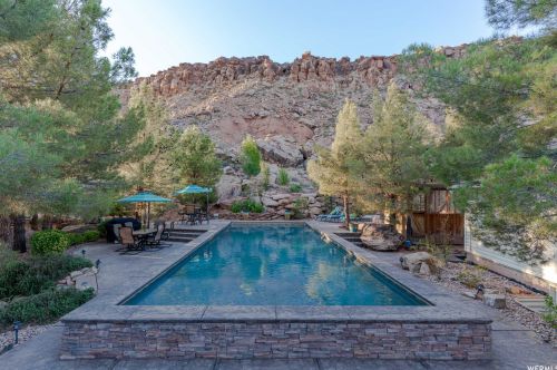 2238 1950, Saint George UT 84790-6237 exterior