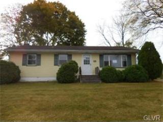 4858 Pine Grove Cir, Allentown, PA 18106-9558