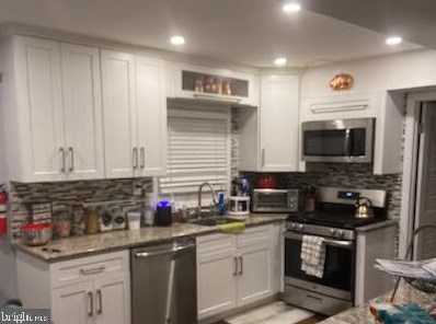 36 Elderberry Ln, Willingboro, NJ 08046-2418