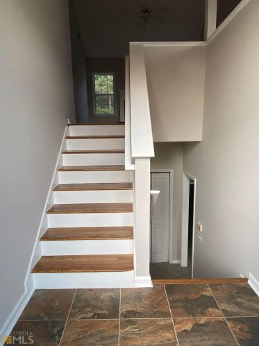 40 Caledon Way, Newnan, GA 30263-4625