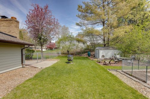 4012 Cinnabar Dr, Saint Paul MN  55122-2943 exterior