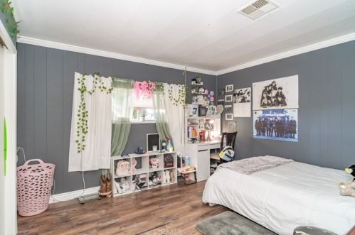 89 Sir Galahad Dr, Riverside CA  92507-6950 exterior