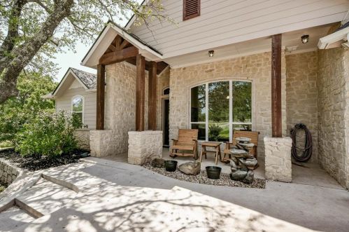 2019 Grn Wing, Granbury TX 76049-5560 exterior