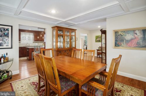 834 Edge Park Dr, Tavistock NJ 08033-1022 exterior