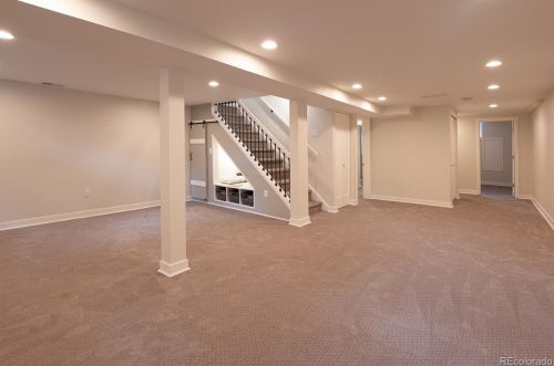 3267 Holly St, Denver CO  80222-7534 exterior