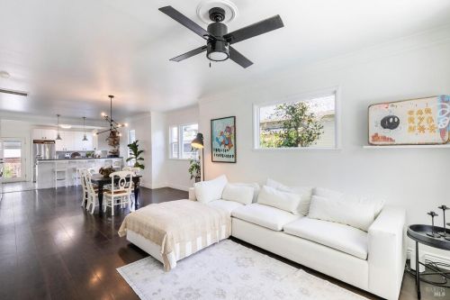 302 Scott St, Ukiah CA  95482-4320 exterior