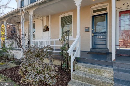 220 Liberty St, Lancaster PA  17602-1934 exterior