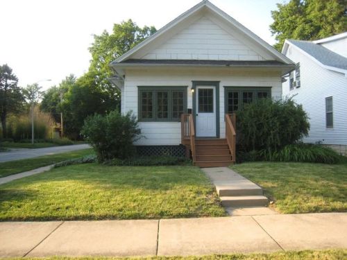 610 Columbia Ave, Champaign IL  61820-3626 exterior