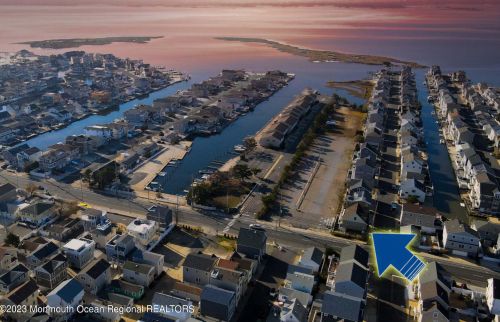 201 Joseph St, Lavallette, NJ 08735-1608