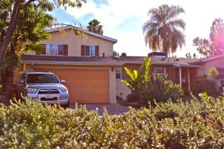18970 Oxnard St, Los Angeles CA  91356-1310 exterior