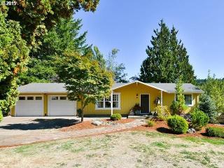 12528 Winston Rd, Happy Valley, OR 97089-7610