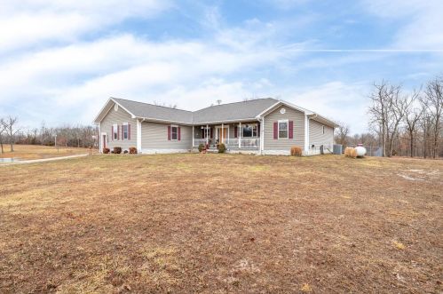 26280 Rustic Dr, Lebanon, MO 65536-6267