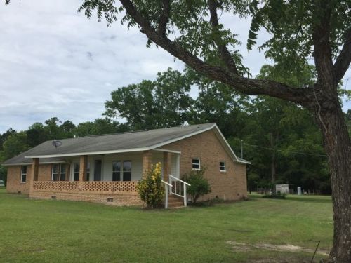 3815 Hodge Place Rd, Screven, GA 31560-9036