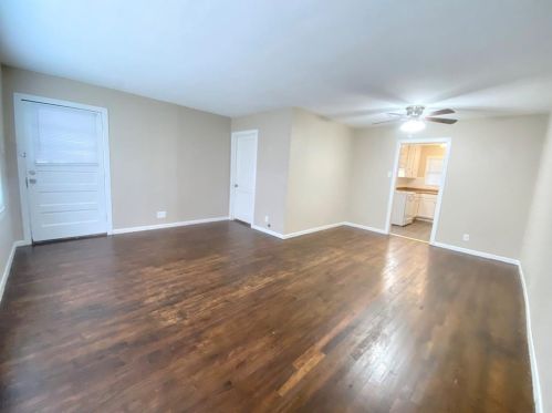 1220 Chevy Chase Dr, Angleton TX  77515-5431 exterior