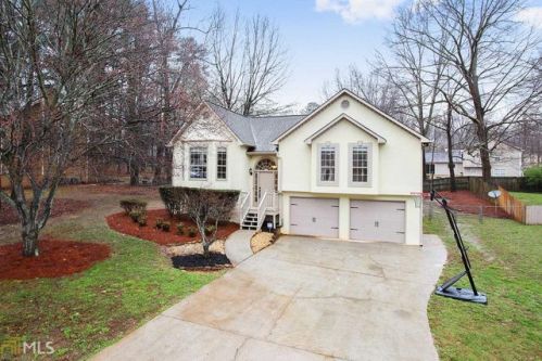 1055 Whistle Dr, Austell, GA 30106-1578