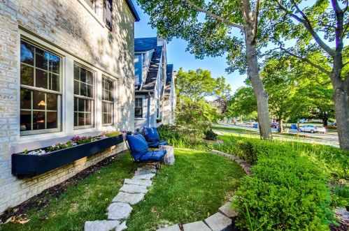 440 Broadview Ave, Highland Park, IL 60035-4906