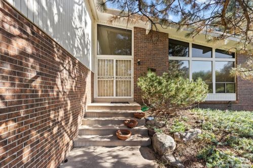 5490 Dallas St, Englewood, CO 80111-3520