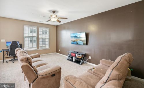 15097 Leicestershire St, Woodbridge VA  22191-6545 exterior