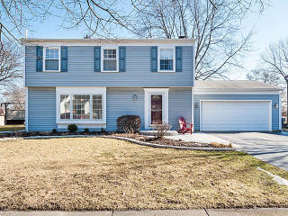 1657 Casa Solana Dr, Wheaton IL  60189-8217 exterior