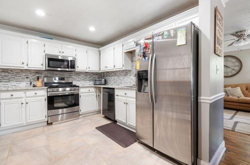 639 San Fernando Dr, Smyrna GA  30080-1435 exterior
