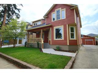 9119 Exeter Ave, Portland OR  97203-5918 exterior