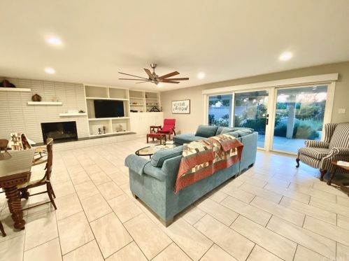 5231 Brighton Dr, Riverside, CA 92504-1338