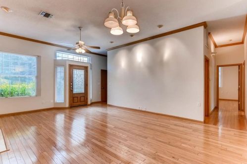 3902 Becker Ave, Austin TX  78751-5209 exterior