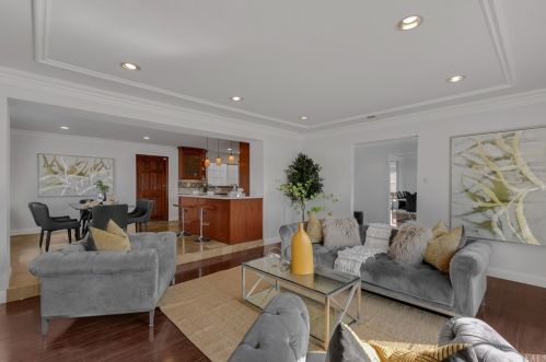 1623 Gladys Dr, Glendale CA  91206-1650 exterior