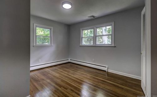 34 Brookwood Ln, Huntington CT  06484-2051 exterior