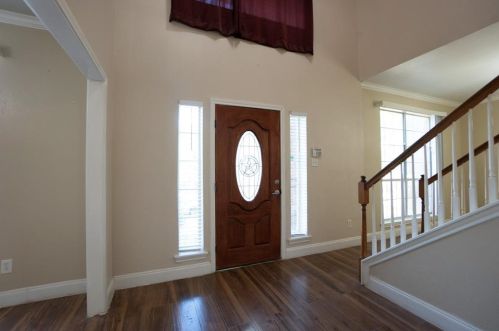 4207 Mulberry Dr, Carrollton TX  75010-1061 exterior