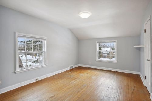 1471 Eleanor Ave, Saint Paul MN  55116-2234 exterior