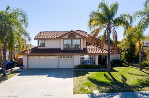 147 Bracebridge Rd, Riverside, CA 92506-6115