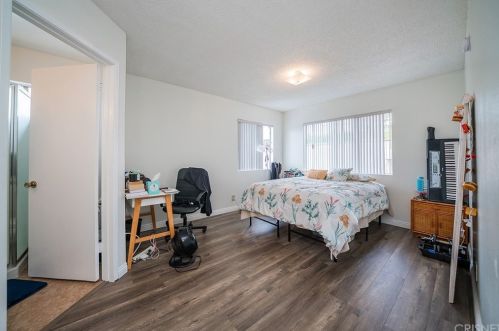 1447 Windsor Rd, Glendale CA  91205-2767 exterior
