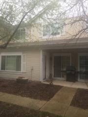 94 Creston Cir, Aurora IL  60504-6678 exterior