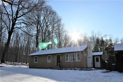 207 England Rd, North Windham, CT 06235-2409
