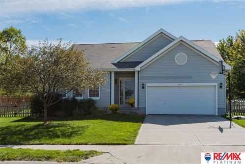 20035 Glenmore Dr, Gretna, NE 68028-4591