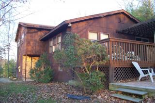 9 Shore Rd, Wantage, NJ 07461-2615