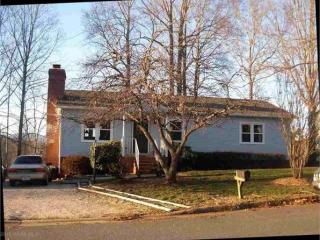 520 Jester Ln, Charlottesville, VA 22911-8324
