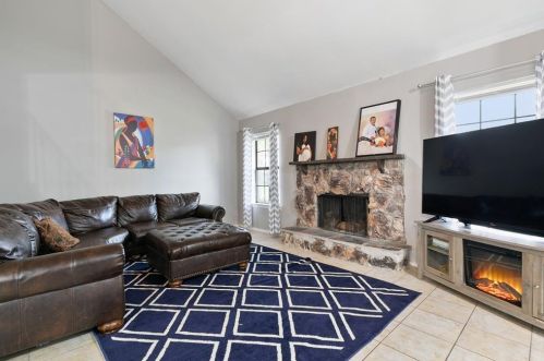 2031 Towngate Dr, Garland TX  75041-4828 exterior