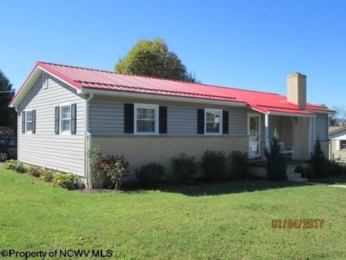 236 Hickory Dr, Elkins, WV 26241-9526