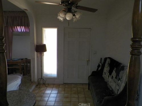 10080 Victoria Ave, Riverside CA  92503-6146 exterior