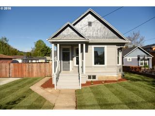 7219 Tyler Ave, Portland OR  97203-3851 exterior