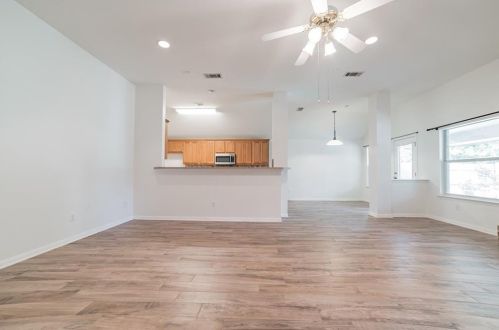15624 Fisher Is Dr, Austin TX  78717-3833 exterior
