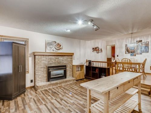 4230 Van Buren St, Minneapolis, MN 55421-2949