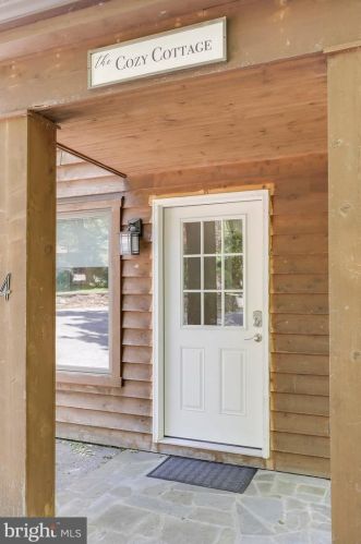 4 Pileated Woodpecker Ln, Hedgesville WV  25427-6232 exterior