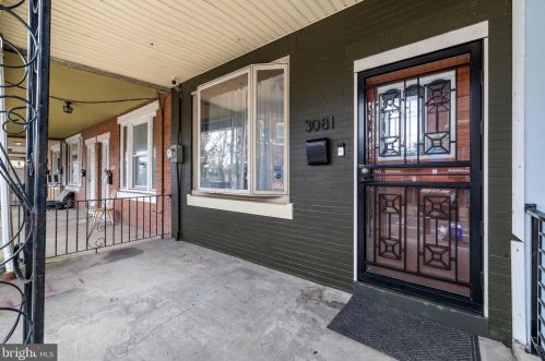 3081 Emerald St, Philadelphia, PA 19134-3144