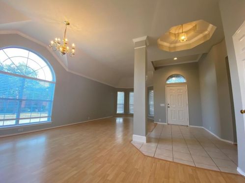6725 Candlecreek Ln, Plano TX  75024-5511 exterior